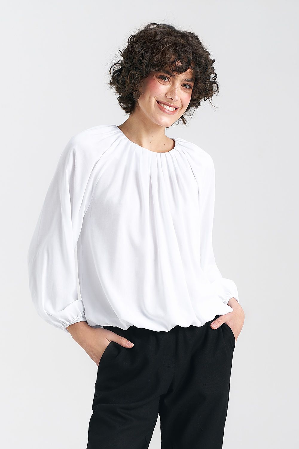  Blouse model 192973 Nife 