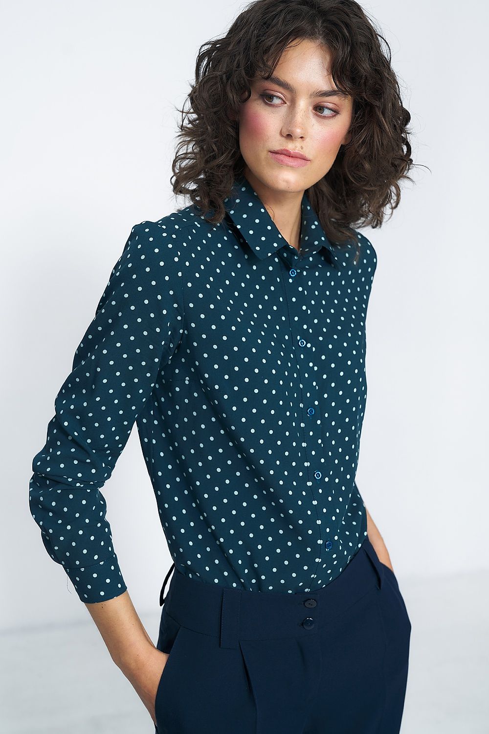  Long sleeve shirt model 186122 Nife 